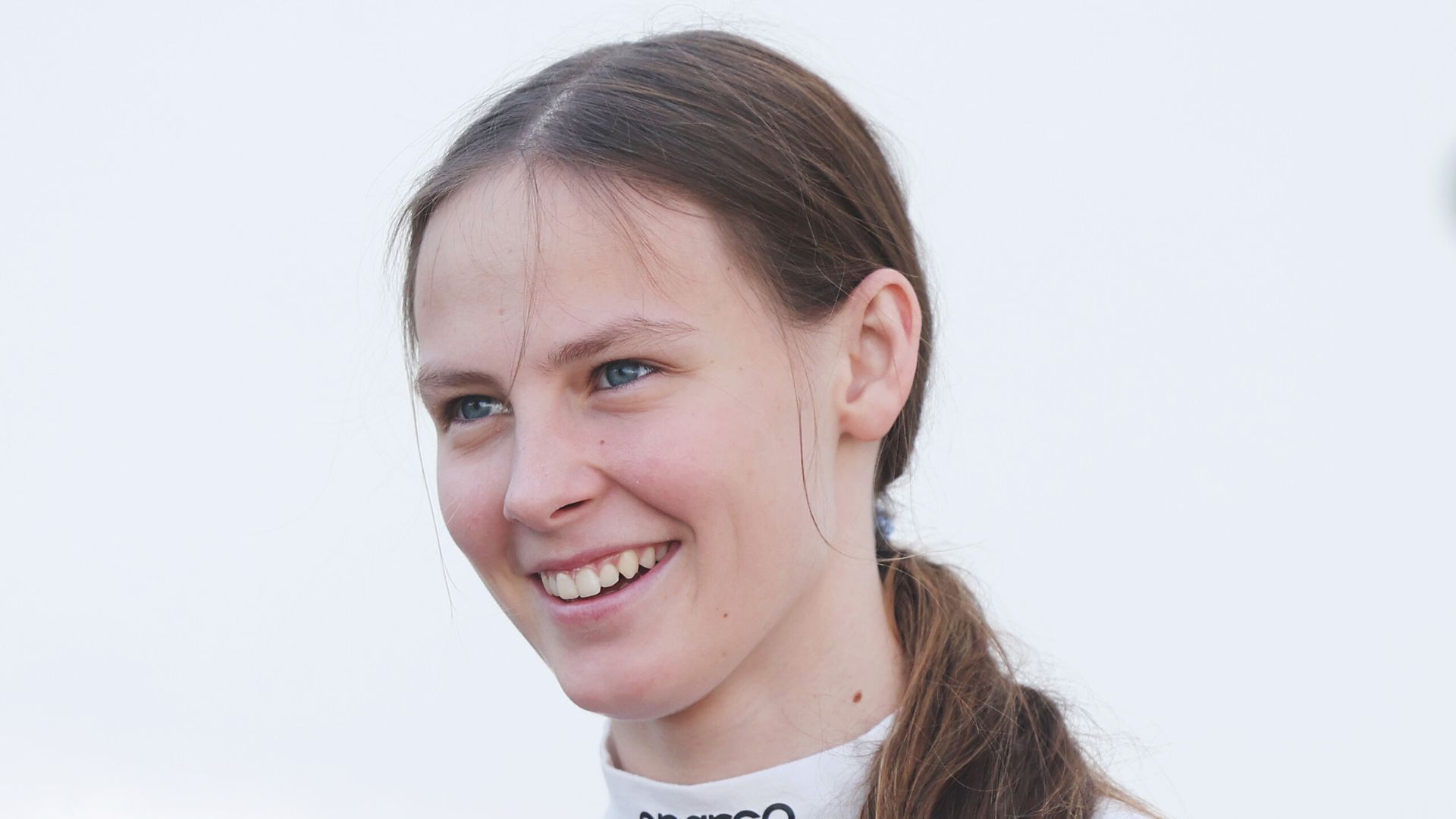 Wild card Battig becomes youngest F1 Academy pole-sitter