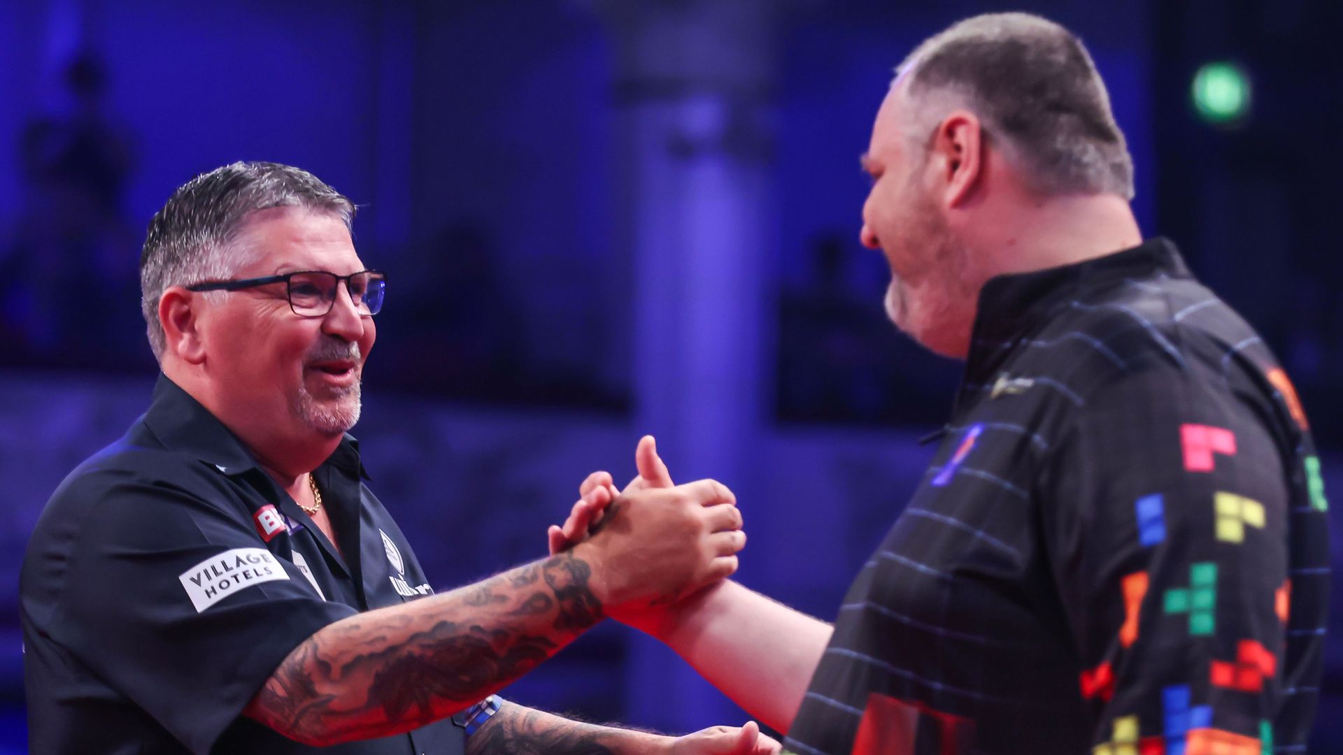 World Matchplay Darts: Anderson, MVG, Clayton pick up wins