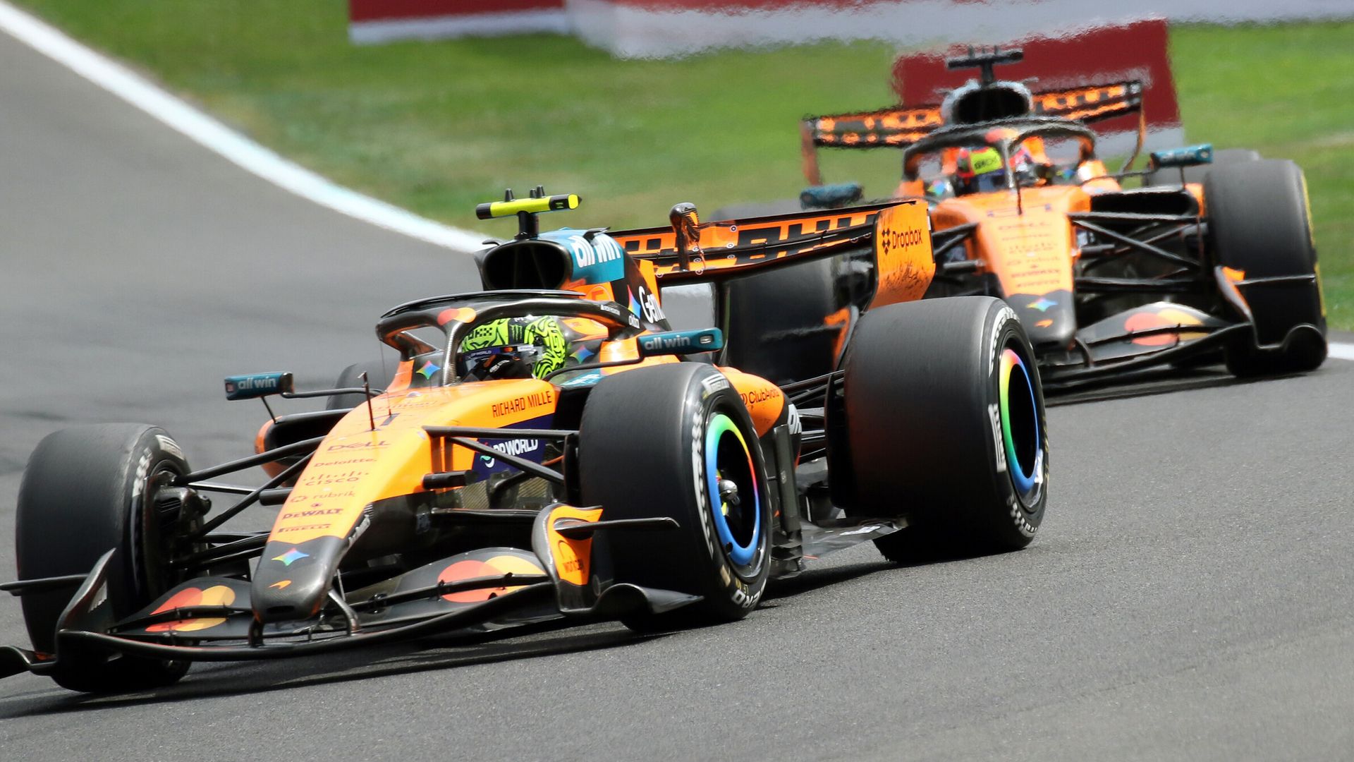 McLaren to test new version of 'macarena' wing in Hungary