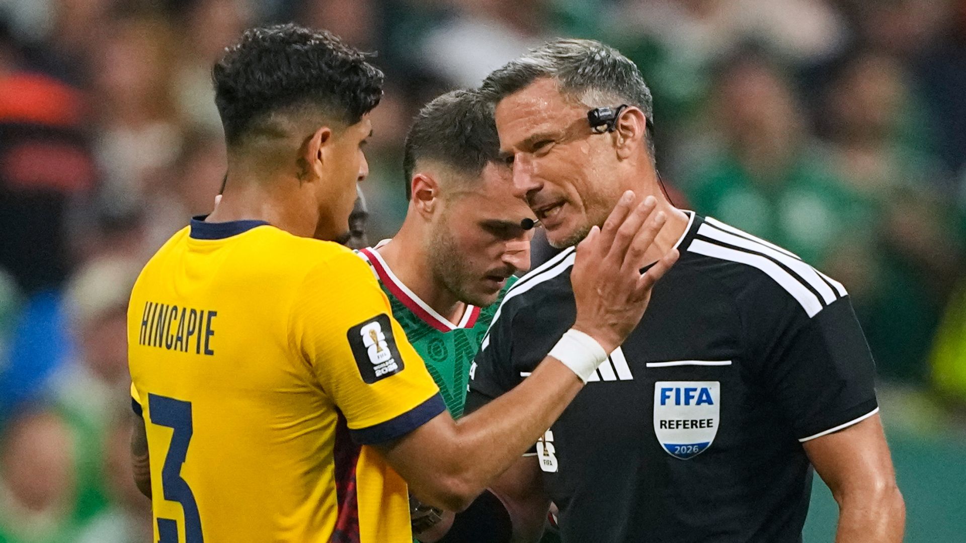 Arsenal latest: Hincapie sent off for covering mouth during Ecuador defeat