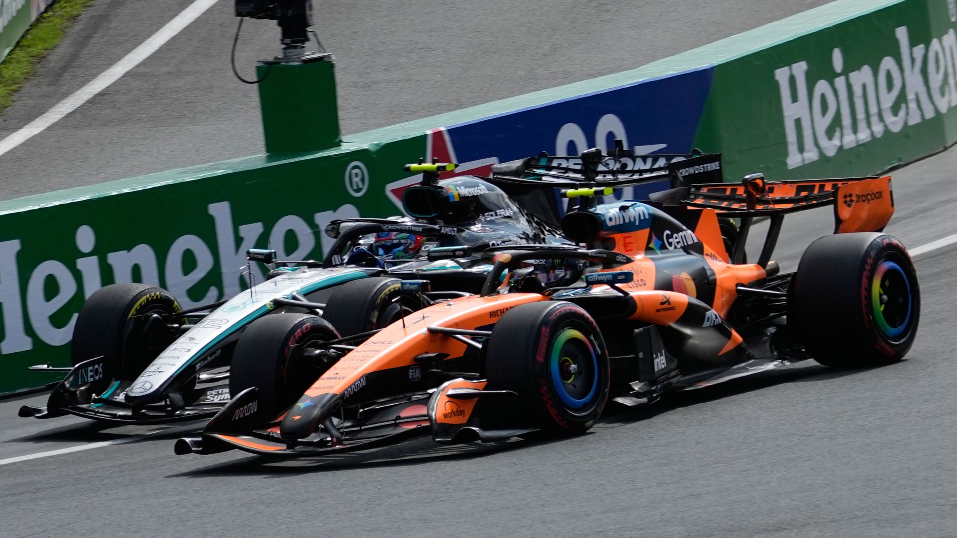 Dutch GP: Antonelli takes lead from Norris at restart after Verstappen crash LIVE!