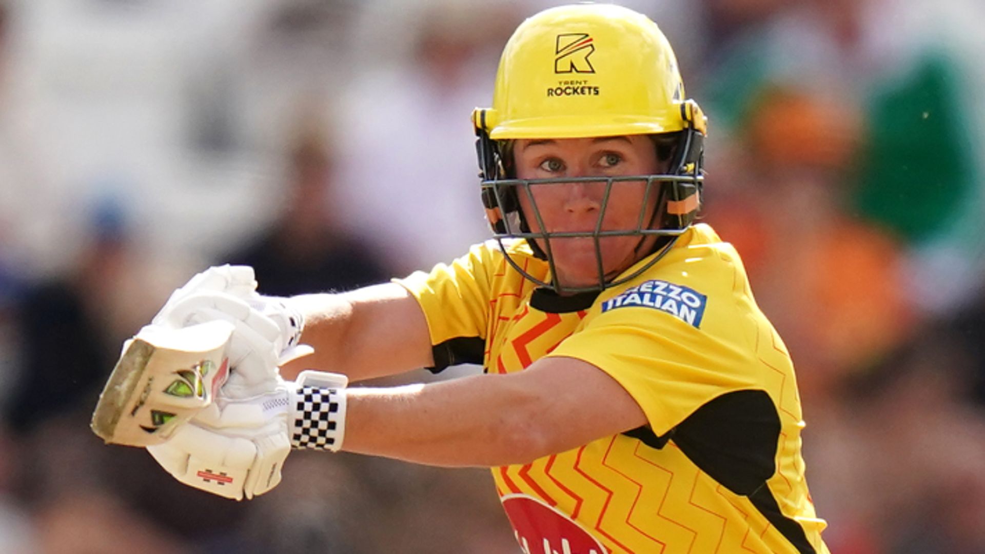 The Hundred LIVE! Rockets chasing 92 to win women's final after SunRisers skittled