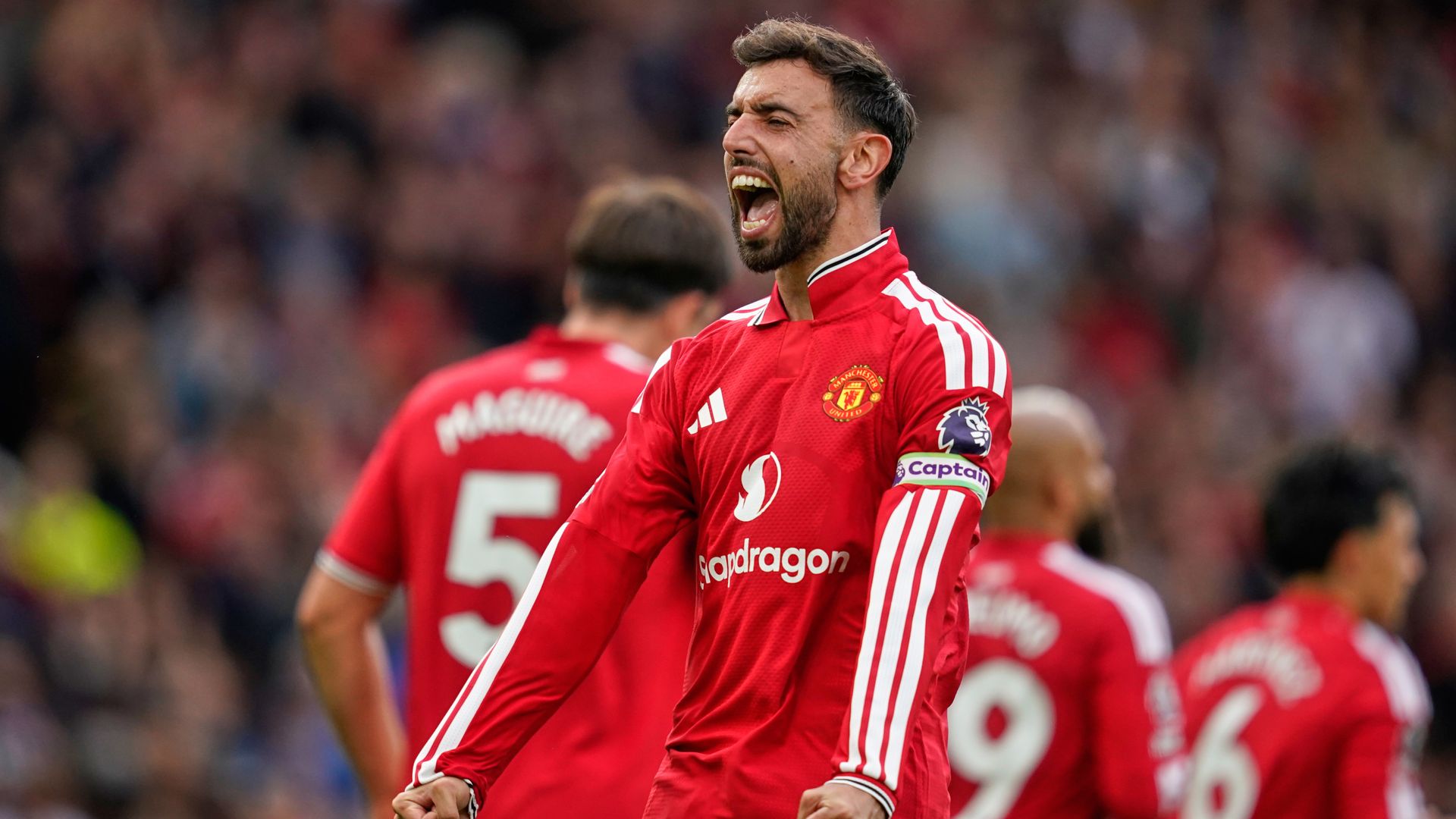 It's five! Mbeumo gets in on the act for Man Utd vs Ipswich LIVE!