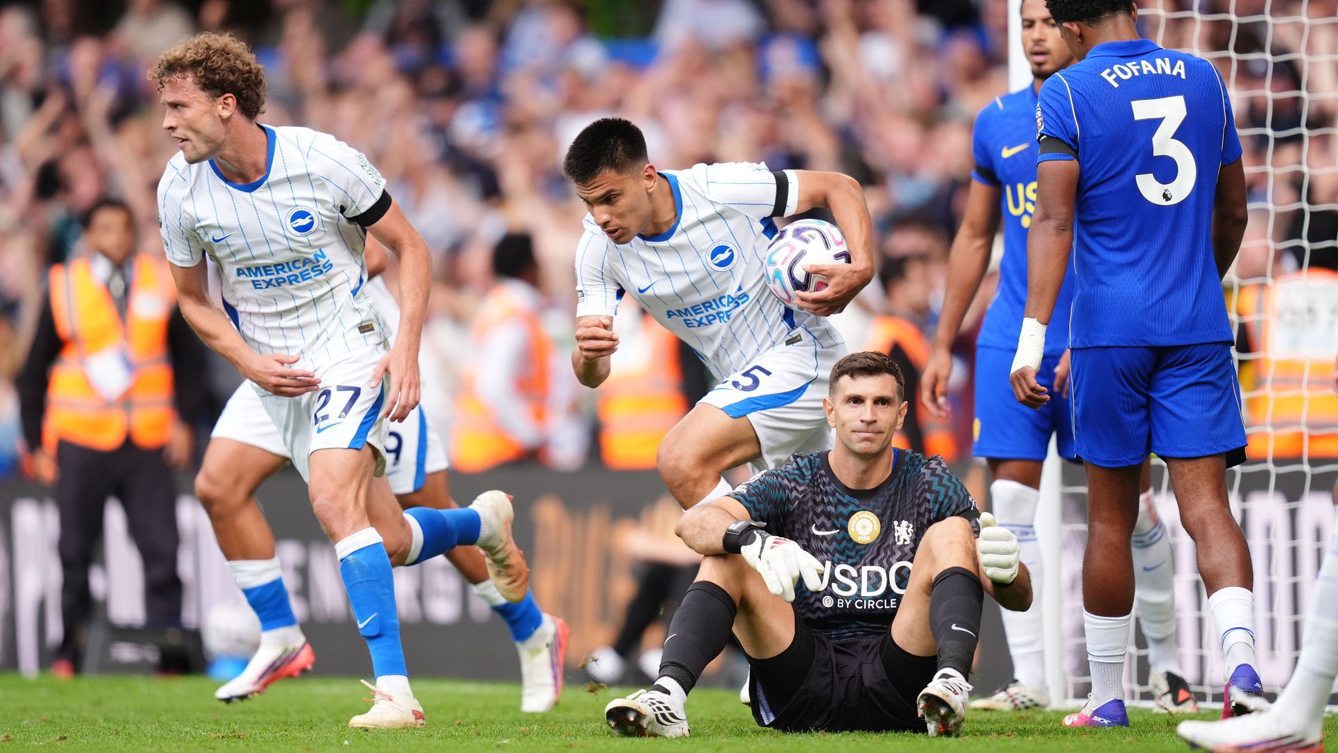 Palmer adds superb fourth for Chelsea against Brighton LIVE!