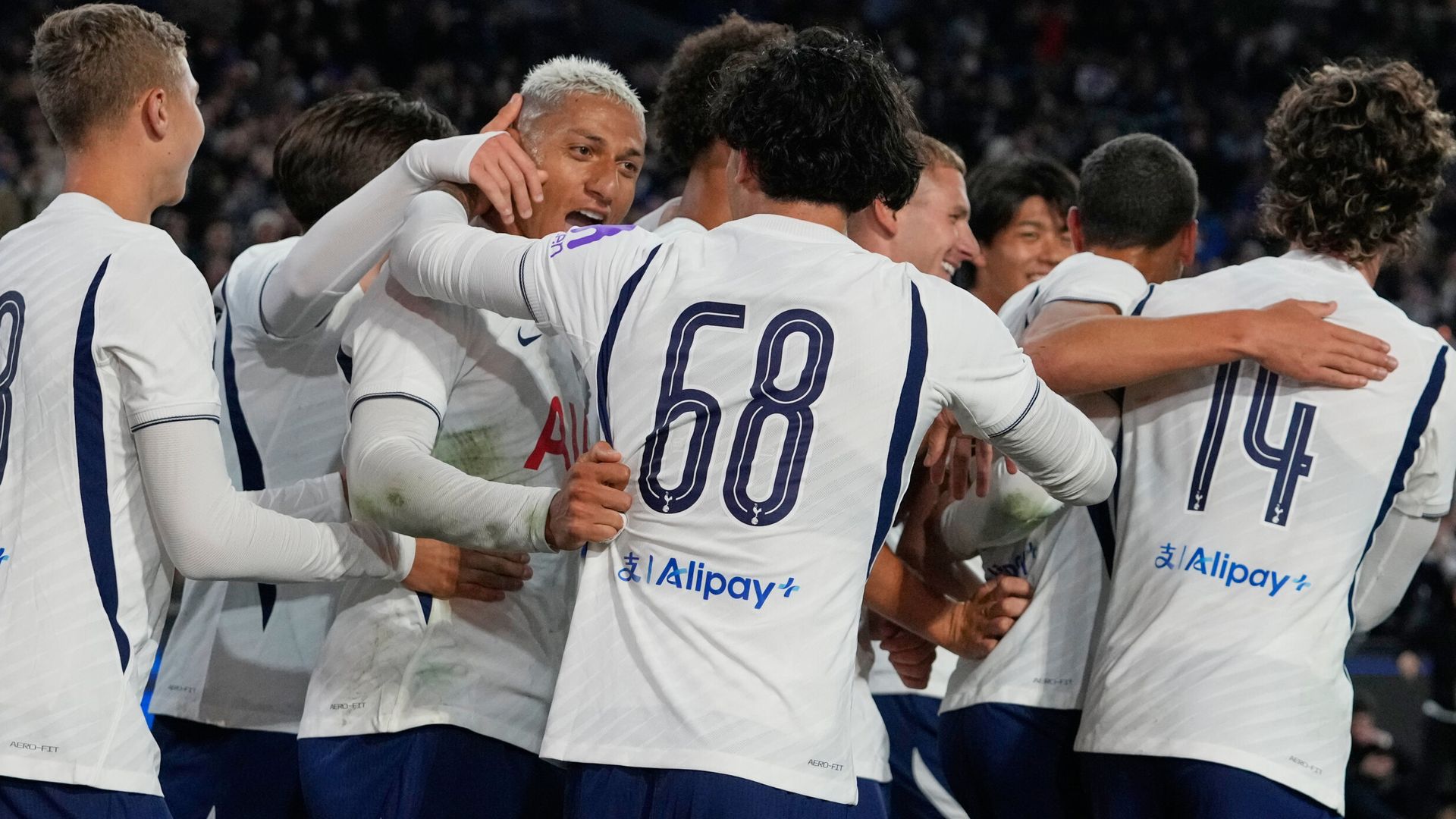 Richarlison scores late winner as 10-man Spurs beat Chelsea LIVE!