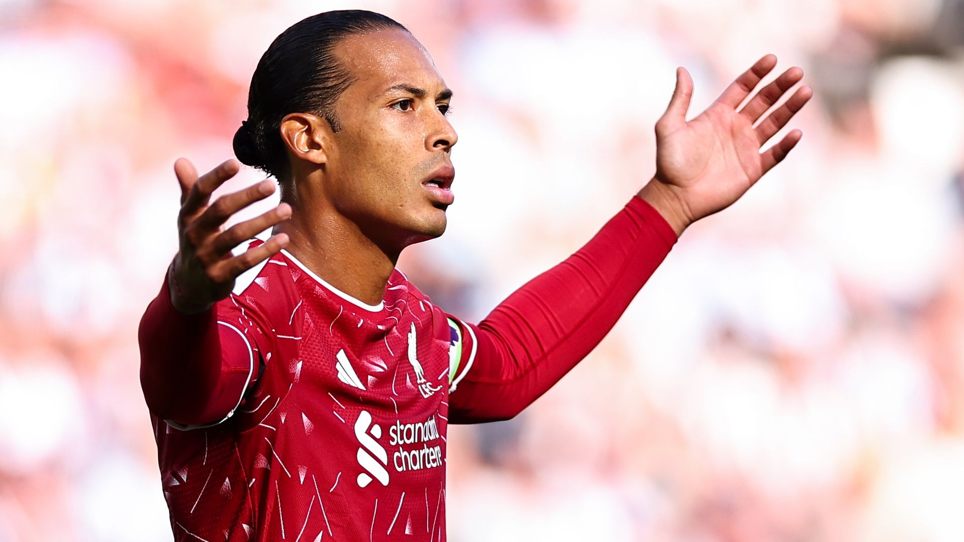 Nev on title race: Liverpool, Man City nowhere near levels required