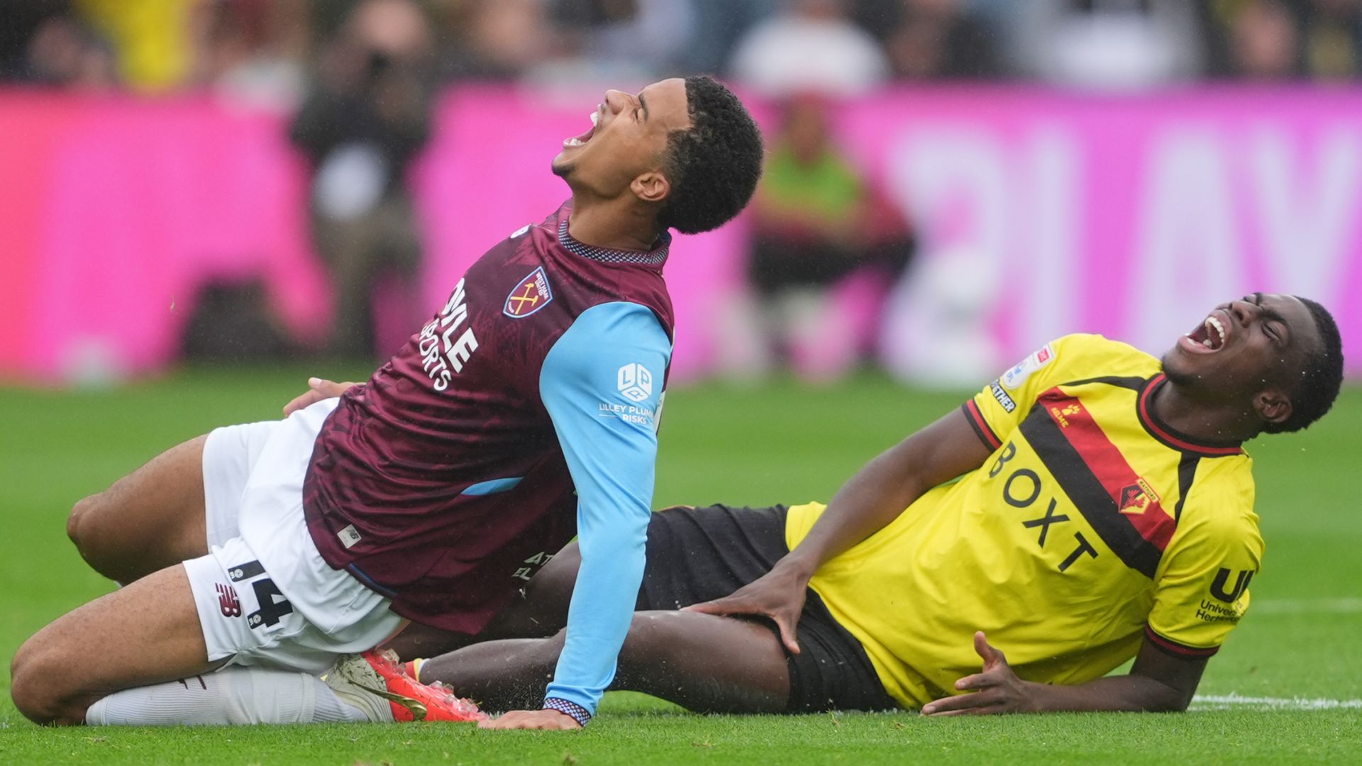 West Ham level at Watford; Norwich, Saints lead - EFL LIVE!