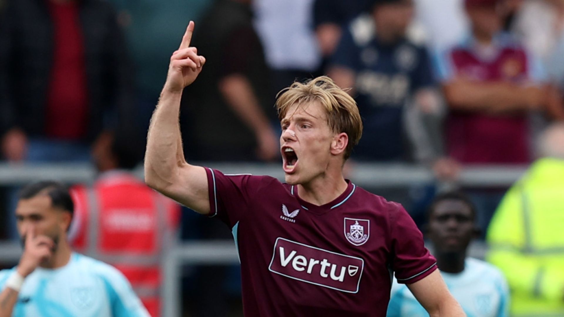 West Ham blow two-goal lead to draw with Burnley LIVE!