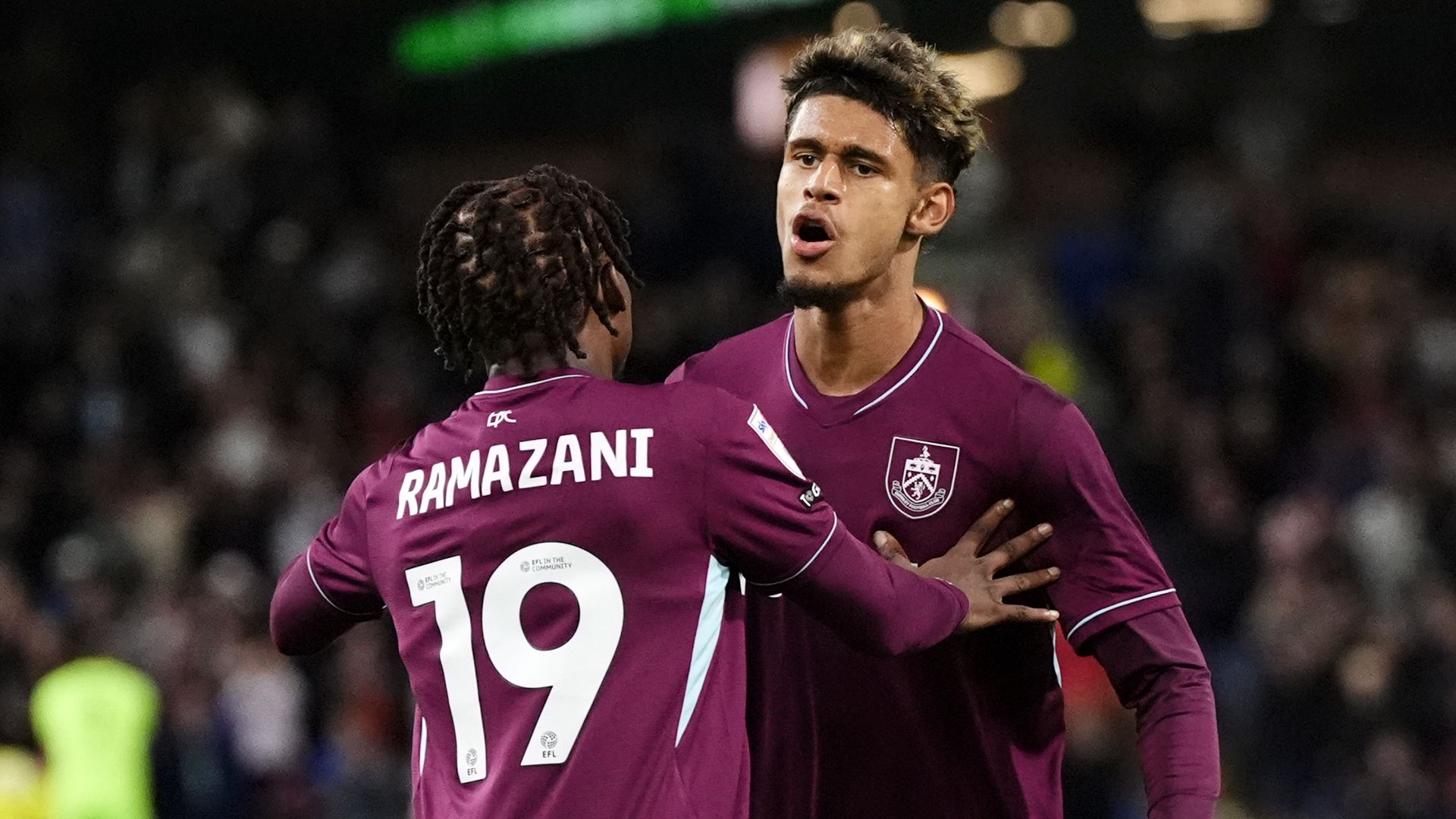 Wrexham, QPR ahead; Burnley peg back Boro - EFL LIVE on Sky!