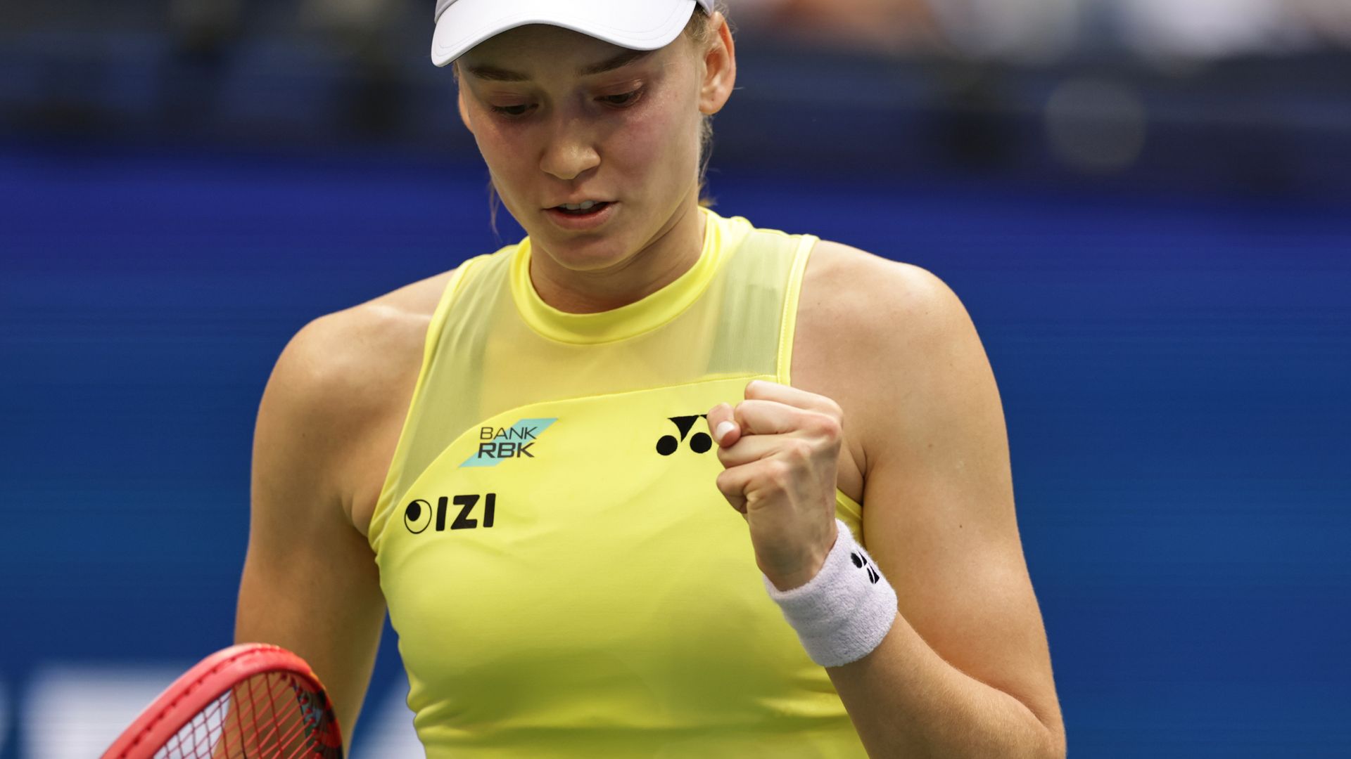 US Open LIVE! Rybakina ahead but Sabalenka fighting hard in final