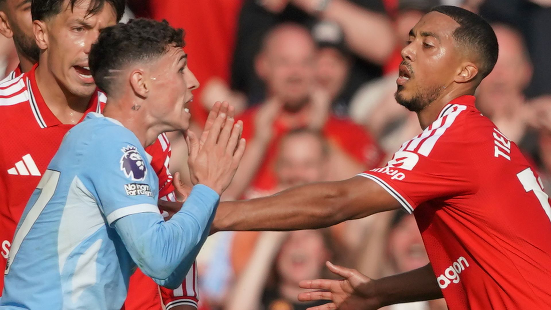 Ref Watch & PL weekend reaction LIVE! Should Foden have seen red?