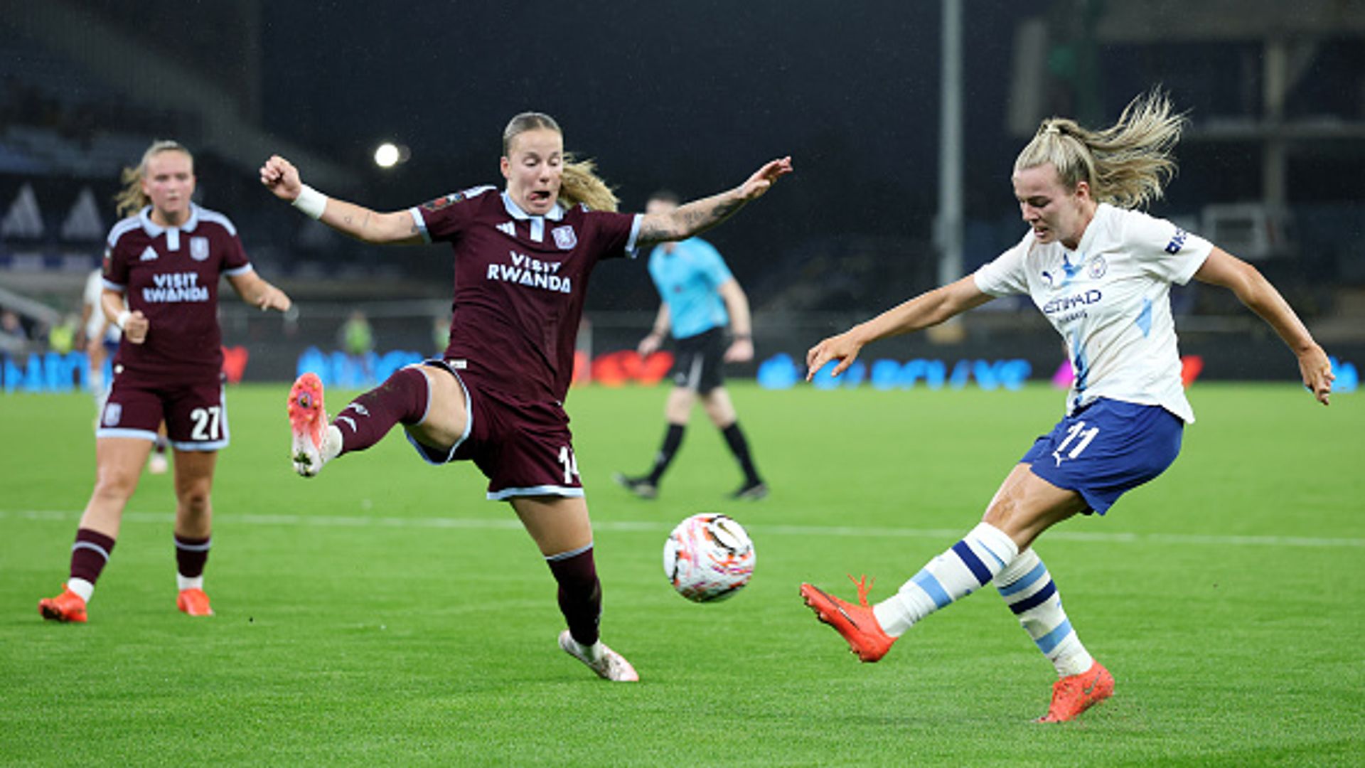 WSL: City hit post in search of two-goal cushion vs Villa LIVE!