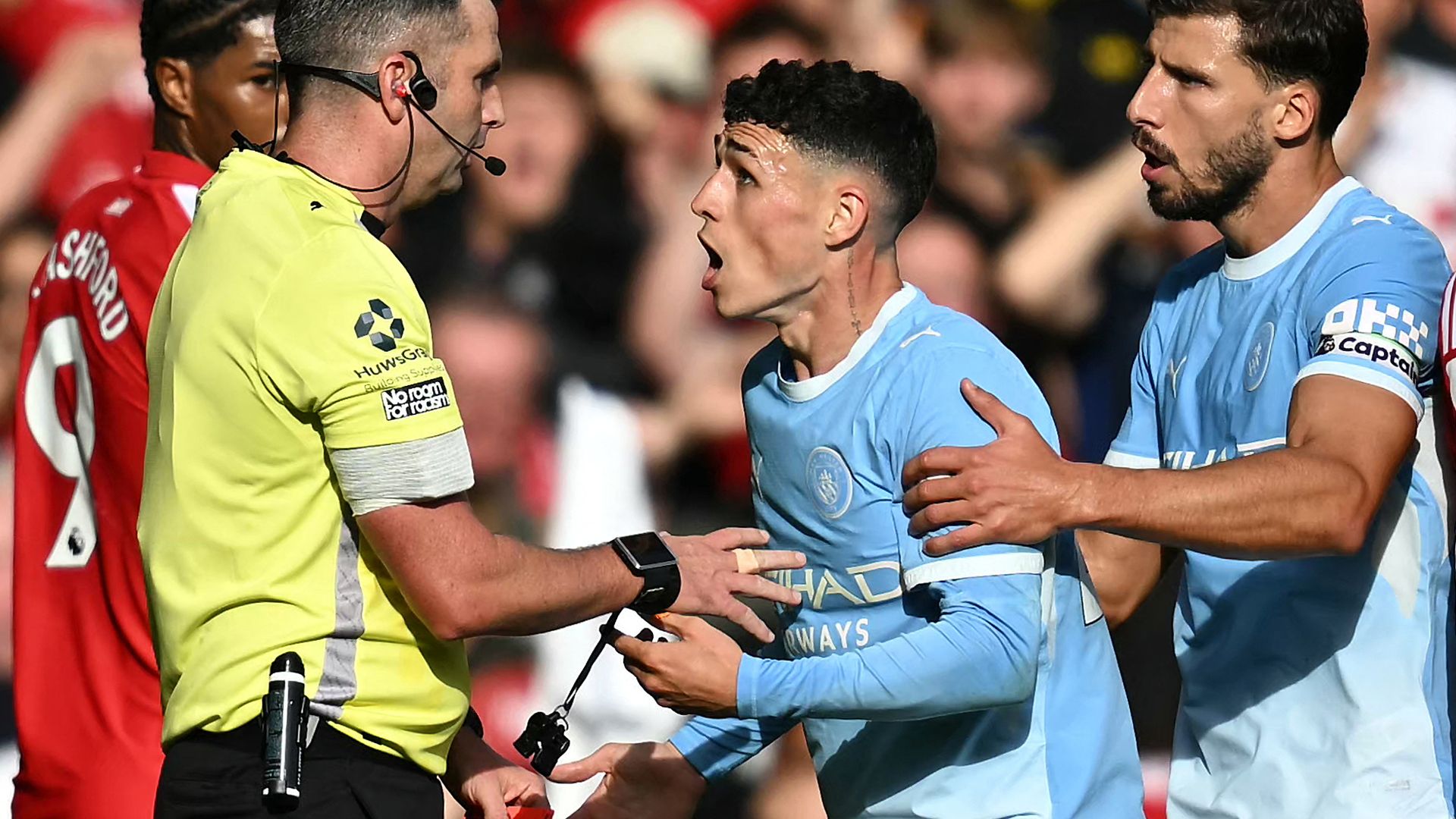 Foden sees red in lively Manchester derby LIVE!