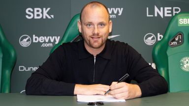 Hibernian have appointed Marink Reedijk as their new manager