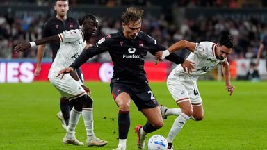 Swansea missed out on a chance to go top of the Championship with a draw against Wrexham