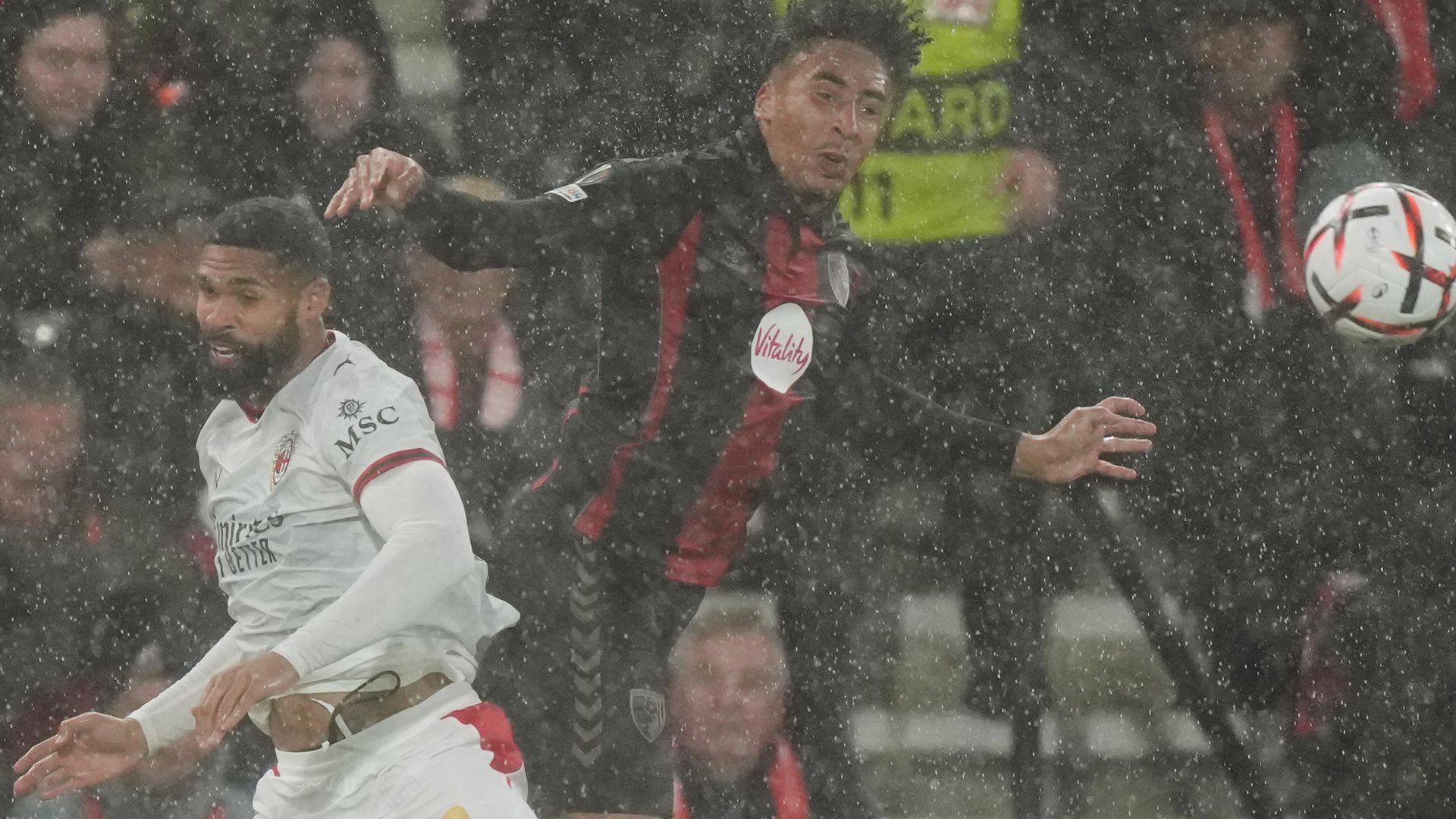 Bournemouth lead against AC Milan; Palace and Celtic in action LIVE!