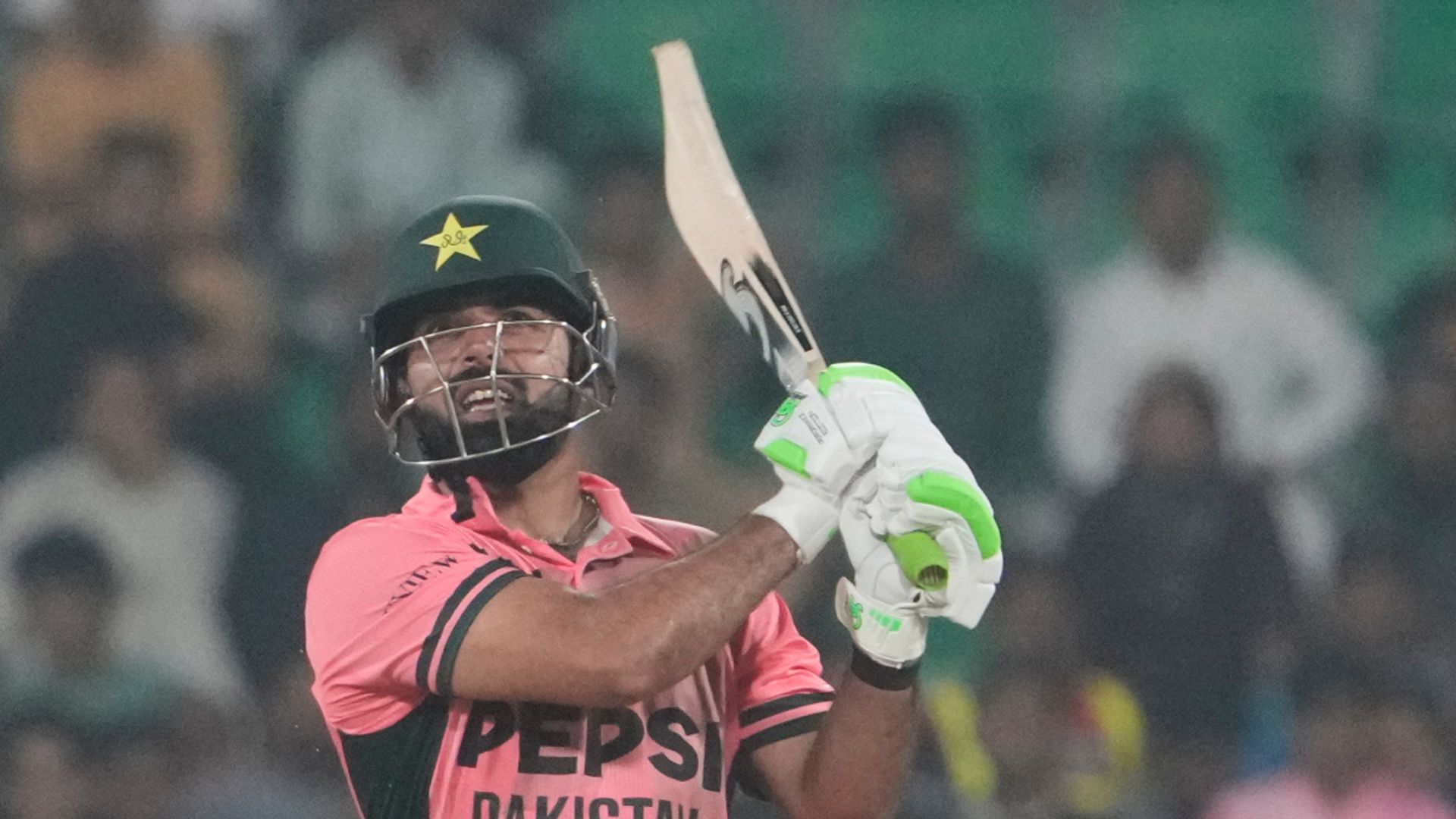 Shadab inching Pakistan closer to incredible comeback vs England LIVE!