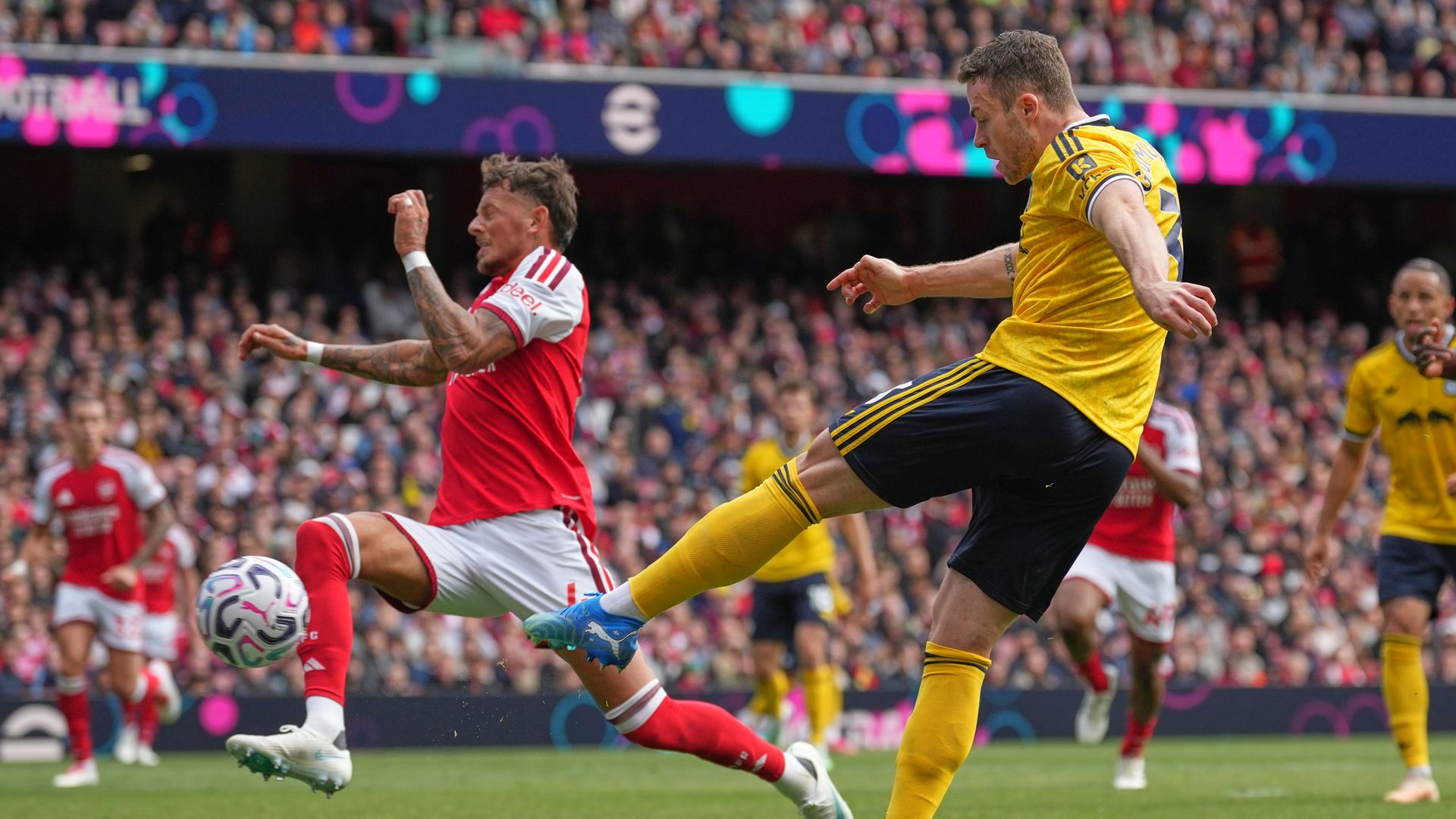 Leeds frustrating Arsenal LIVE!
