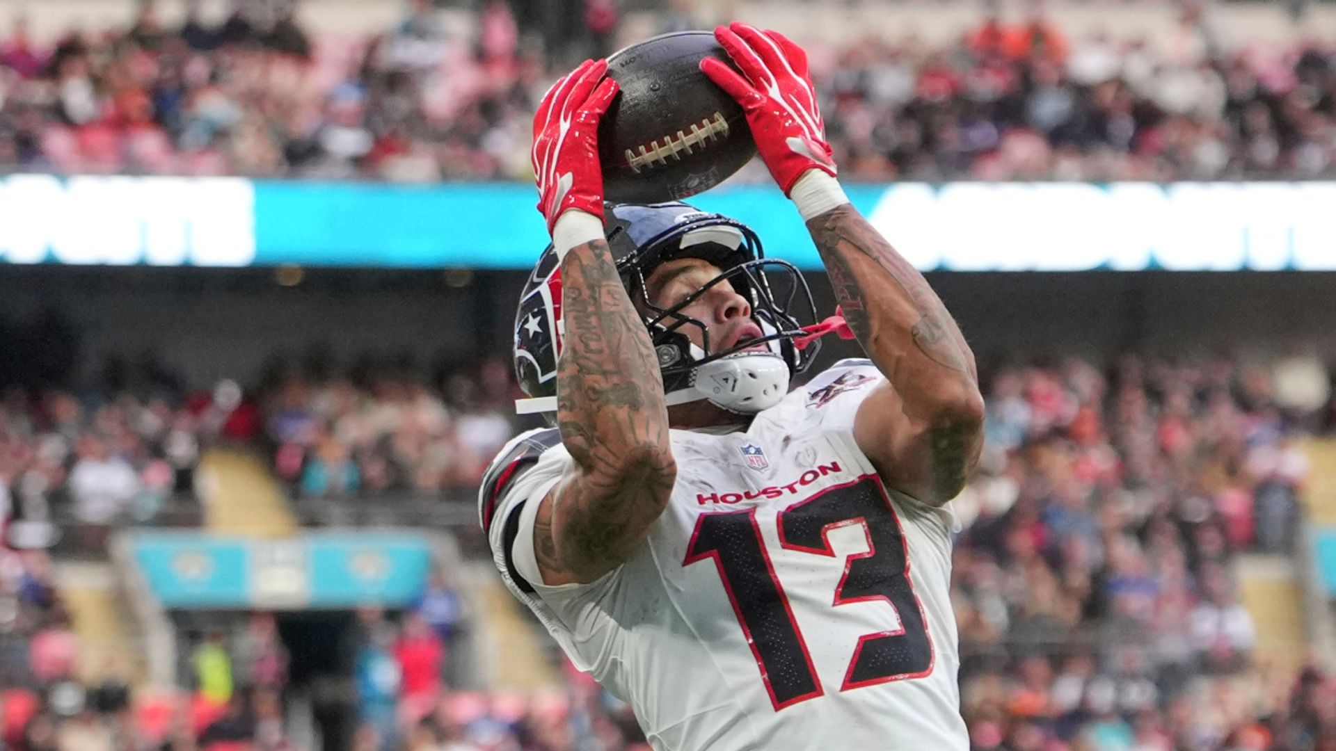NFL London LIVE! Jags fight back to within three of Texans at Wembley