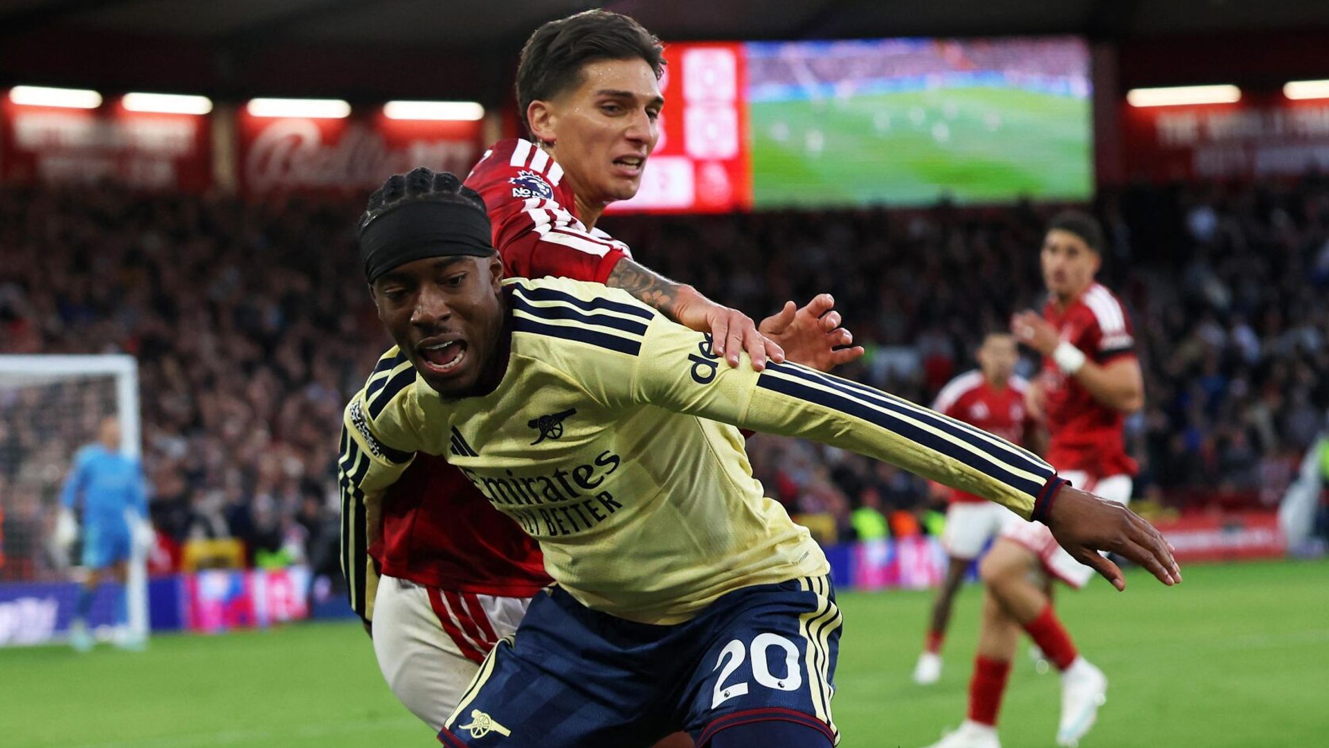 Arsenal pushing for breakthrough at Forest LIVE! & highlights