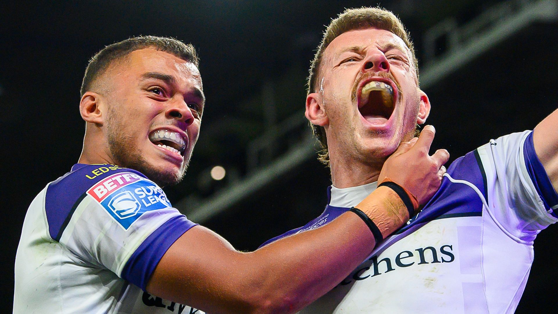 Wakefield claim historic win over Warrington to become Super League champions